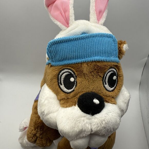 Buc-ee’s 2024 Easter Edition Bunny Beaver 12” Plush Slippers Rabbit Ears T-Shirt - Picture 7 of 9